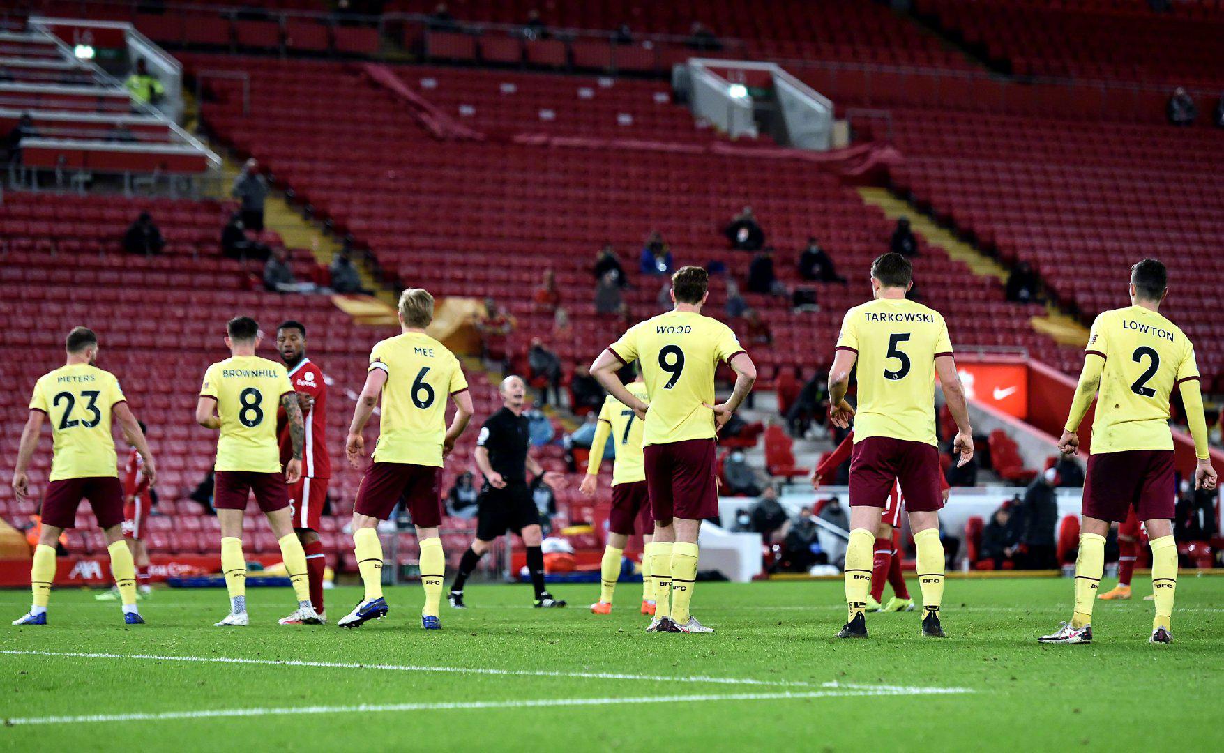 王大雷妻子怒批大雷：这次我站球迷这边，一句话都不想搭理你.