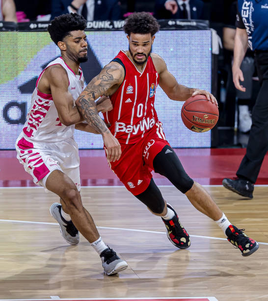 双队凭借强 双队凭借强